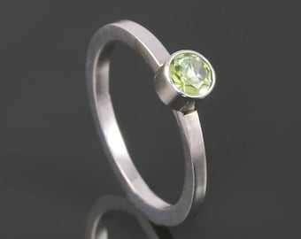 Peridot Stacking Ring. Sterling Silver. August Birthstone. Genuine Gemstone. Ready to Ship. Size 4. s17r013