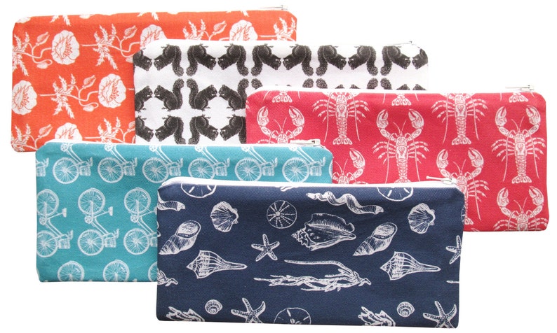maple leaf zippered pouch