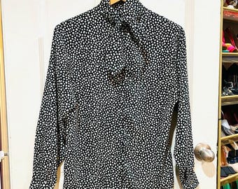 Vintage Evan Picone Black & White Spotted Satin Bow Tie Blouse Designer Retro Working Girl Librarian Nerdy Academic Secretary Office Size 8