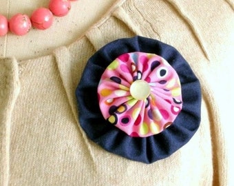 Bubble Gum - designer fabric brooch