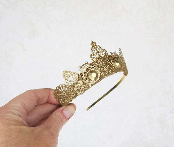 Loschy Designs Raw Quartz Crystal Gold Filigree Crown Headband Tiara Gold Tiara With Raw Citrine – Celestial Crown Headband - Etsy main image 3