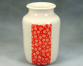 Porcelain Bud Vase Hand Thrown Ceramic Bud Vase With Red and White design 3