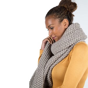 Sand Chunky Knit Scarf, Oversized Scarf in Wool, Luxury unisex scarf image 6