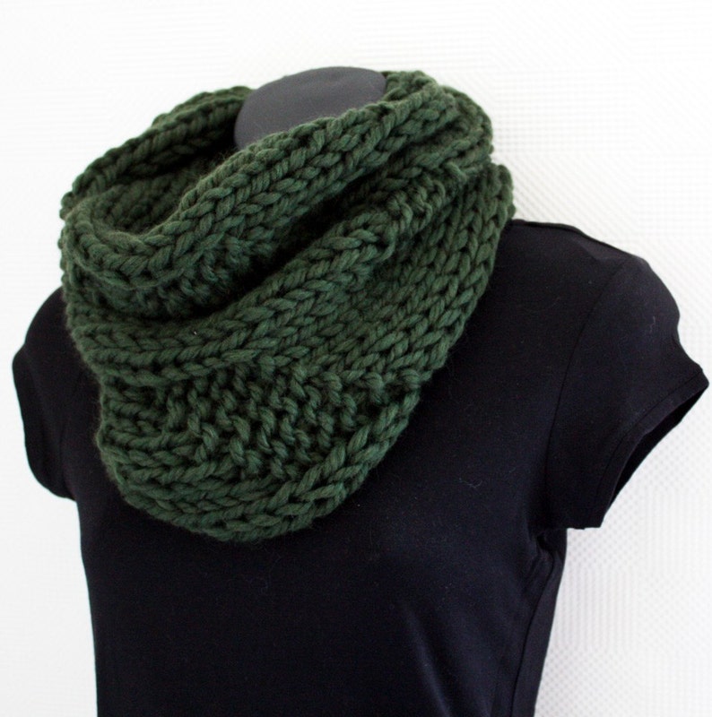 Green Wool Scarf, Mens Cowl, Knitted snood, Gift for him, Infinity scarf, chunky knit scarf green, Unisex cowl in Green image 4