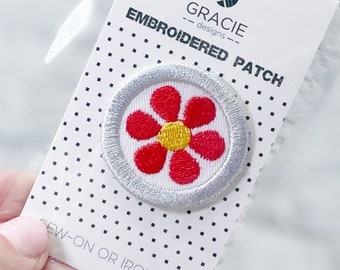 Red Retro Daisy Iron-On Patch - Small Patch - Embroidered Trucker Hat Patches