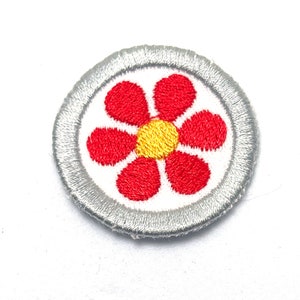 Red Retro Daisy Iron On Patch Small Patch Embroidered Trucker Hat Patches image 2