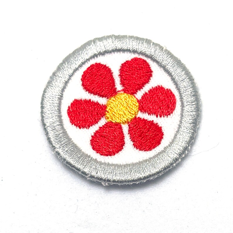 Red Retro Daisy Iron On Patch Small Patch Embroidered Trucker Hat Patches image 2