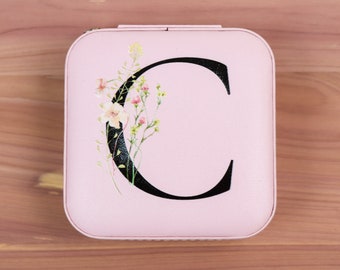Personalized travel jewelry box | Square jewelry organizer | Bridesmaid gift box | Gift for her | Mother's Day Gift | Flower Girl Gift
