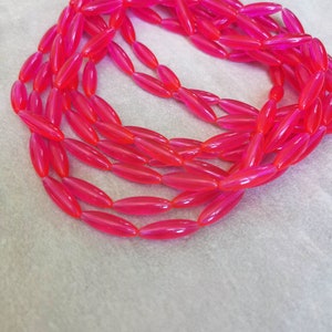 Vintage Lucite Beads, Hot Pink Bead Supply, Genuine Vintage Jewelry, Colorful Beads for Necklace image 5