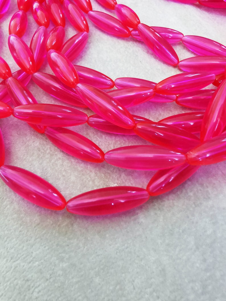 Vintage Lucite Beads, Hot Pink Bead Supply, Genuine Vintage Jewelry, Colorful Beads for Necklace image 1