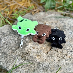 Plush Garden Critter Keychain: Handmade Frog, Beetle Cottagecore Charm
