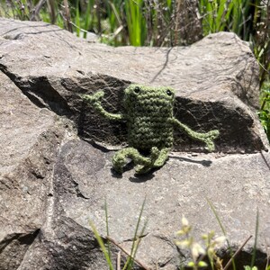 Mini Crochet Frog – Handmade 4.5” Amigurumi Toy – Backpack Charm, Keychain, Cute Gift
