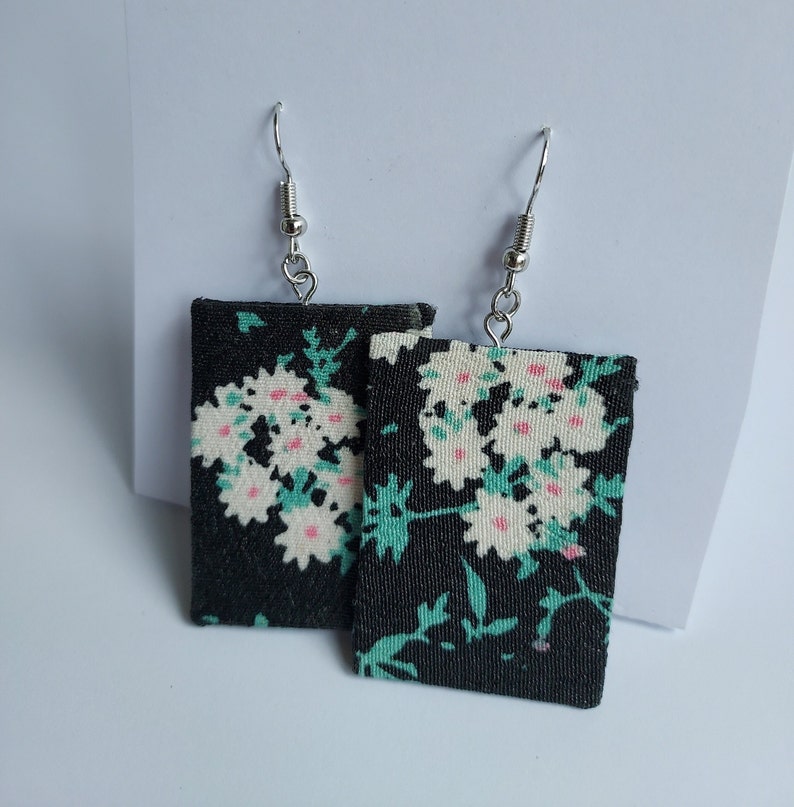 Boucles d'oreilles fleurs LOH image 1