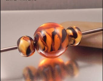 Ginnovations lampwork, Animal bead trio (3 beads)