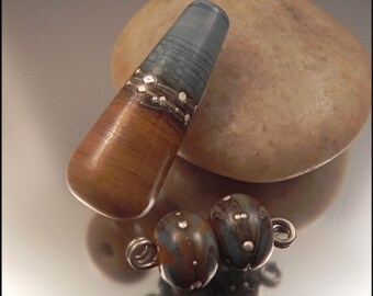 Ginnovations lampwork, Rustic Blue Jeans focal bead plus Earring Pair (3 beads)