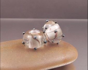 Ginnovations lampwork, Snow White bead pair (2 beads)