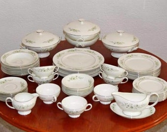 Wedgwood Westbury Dinner Service