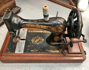 Máquina de coser manual Singer 28K