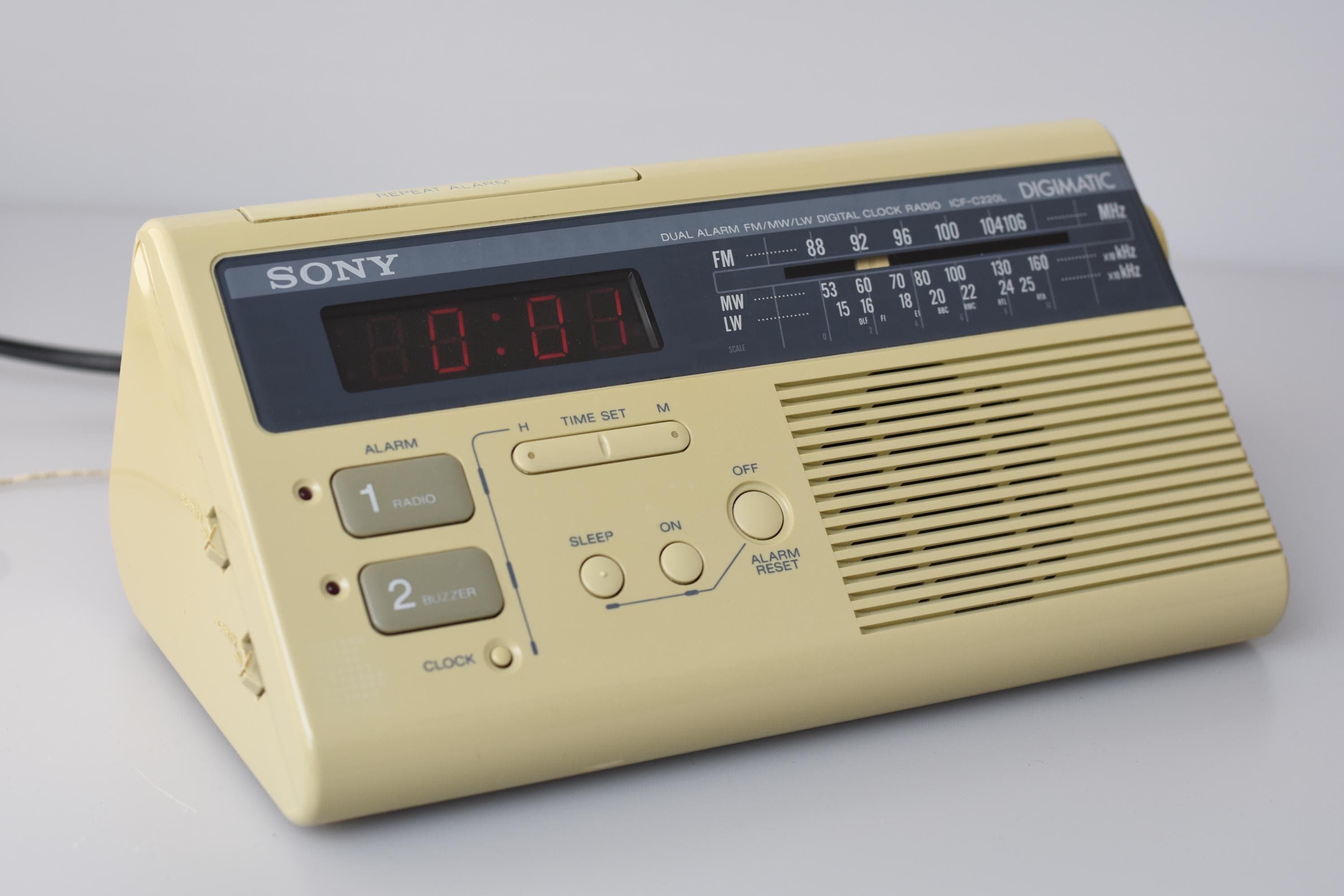 Radio Réveil Vintage Sony Digimatic – Modèle Litetime, état Fonctionnel