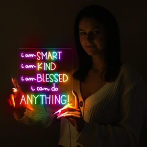 Neon z pozytywną afirmacją, Neon motywacyjny, Neon pozytywny dla dzieci, Neon z inspirującym cytatem, Neon do pokoju dziecięcego, Prezenty świąteczne dla dzieci w tęczę