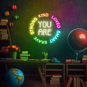 Enseigne néon You Are Kind, néon de la rentrée, néon pour enseignant de maternelle, enseigne au néon premier jour d'école, cadeau de remerciement pour enseignant