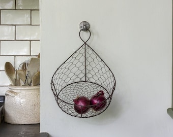 Rustic Wire Teardrop Basket: Vintage Farmhouse Wall Organizer