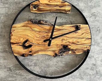 Reloj de pared de madera de borde vivo de nogal negro, reloj de pared grande de madera y metal, reloj de metal, arte rústico de madera, arte de pared de madera, regalo único para el hogar