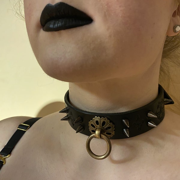 Choker Natural Leather with ornaments and skull embossing - BothGoth