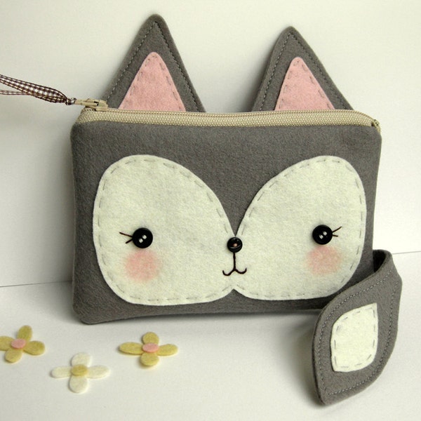 Foxy Little Pouch in Gray