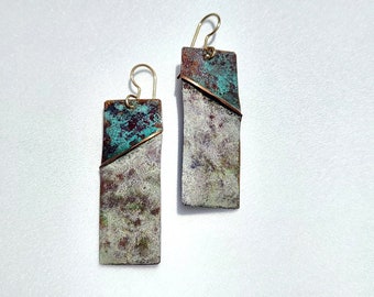 Bronze pillars - verdigris and white ochre pinchformed copper earrings