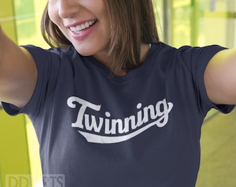 Twinning Shirt, Funny Matching Twin T-Shirt, Best Friend Gift Tee, Sibling Matching Outfit, Retro Style Twin Humor Shirt, Father&#39;s Day Gift