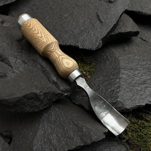 Forged Bent Gouge – 52100 Steel Blade, Ergonomic Handle, Ash Tree. Spoon, Bowl, Carving Tool. Beginners Gouge for Wood Project. Gift for Dad