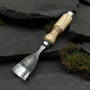 Hand Forged Carving Gouge – 52100 Steel Blade, Ergonomic Handle, Ash Tree. Wood Carving Chisel for Beginners. Woodworking. Gift for Men.