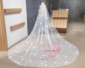 Fairy 3D Petals Wedding Veil, Unique Design Romantic Flowers Bridal Veil, 1T Boho Church Veil Cathedral, Comb-adorned Veil for Wedding