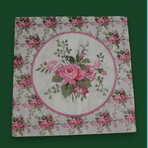 Lot de 4 serviettes en papier avec roses roses à servir