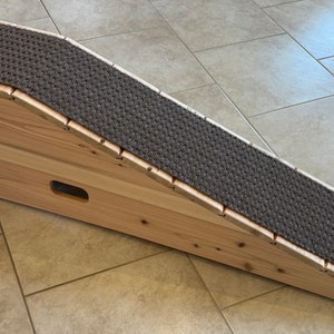Perfect Long Ramp With a Gentle Angle for Dogs and Cats. With a Carpet ...