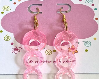 Pendientes colgantes llamativos de resina rosa brillante opaca con burbujas abstractas / Hechos en Australia / Hipoalergénicos / Accesorio de joyería de moda