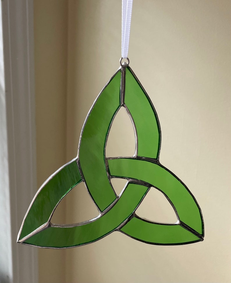 Stained Glass Celtic Trefoil Sun Catcher, Green Sun Catcher, Celtic Knot, Green, Clear Glass, Green Glass Glass, Sun Catching image 4