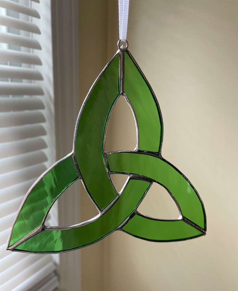 Stained Glass Celtic Trefoil Sun Catcher, Green Sun Catcher, Celtic Knot, Green, Clear Glass, Green Glass Glass, Sun Catching image 7