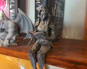 Reading Female Knight Shelf Sitter No helmet – 3D Printed Silver Finish