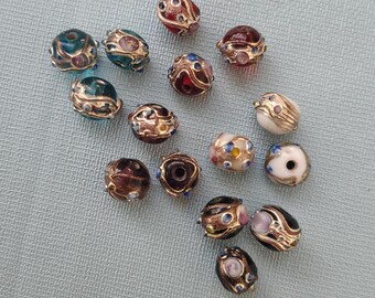 Surface Trail bead glass bead assorted colors 8mm silver, copper foil bead raised blue pink design quality glass bead lovely jewelry design