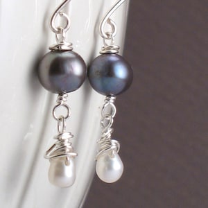 Joan - Peacock Pearls and Ivory Pearls - Blue Pearl Earrings on Sterling Silver - Classic Pearl Earrings
