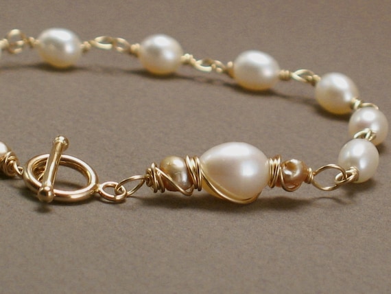 Champagne 2024 pearl bracelet