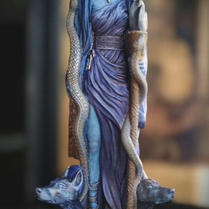 Hecate Statue, Greek Goddess Sculpture, Altar Decor (19cm)