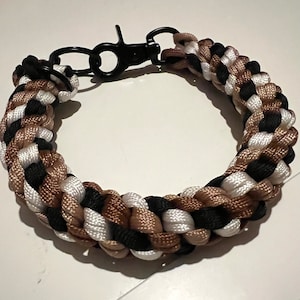 Paracord collar