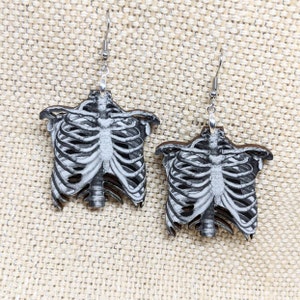 Rib Cage Earrings / Anatomical Earrings / Creepy Earrings / Hypoallergenic / Halloween Jewelry / Creepy Horror Earrings / Rib Earrings