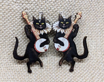 Boucles d'oreilles Banjo Cat / Bijoux de chat musical / Bijoux faits à la main en bois découpé au laser / Boucles d'oreilles animales / Boucles d'oreilles étranges / Cadeau de chat noir