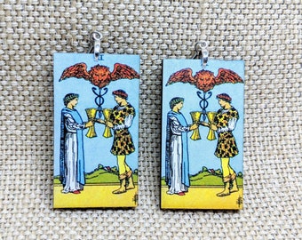 Boucles d’oreilles Tarot Card / Les deux boucles d’oreilles tasses / Caduceus of Hermes / Boucles d’oreilles partenariat / Tarot Gift / Boucles d’oreilles Tarot / Unified Love