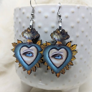 Eye Earrings / Royal Eye Earrings / Protection Earrings / Eyeball Earrings / Blue Eye / Superstition Earrings / Weird Earrings