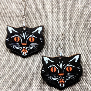 Black Cat Earrings / Laser Cut Wood Earrings / Lucky Earrings / Animal Earrings / Occult Earrings / Halloween Earrings